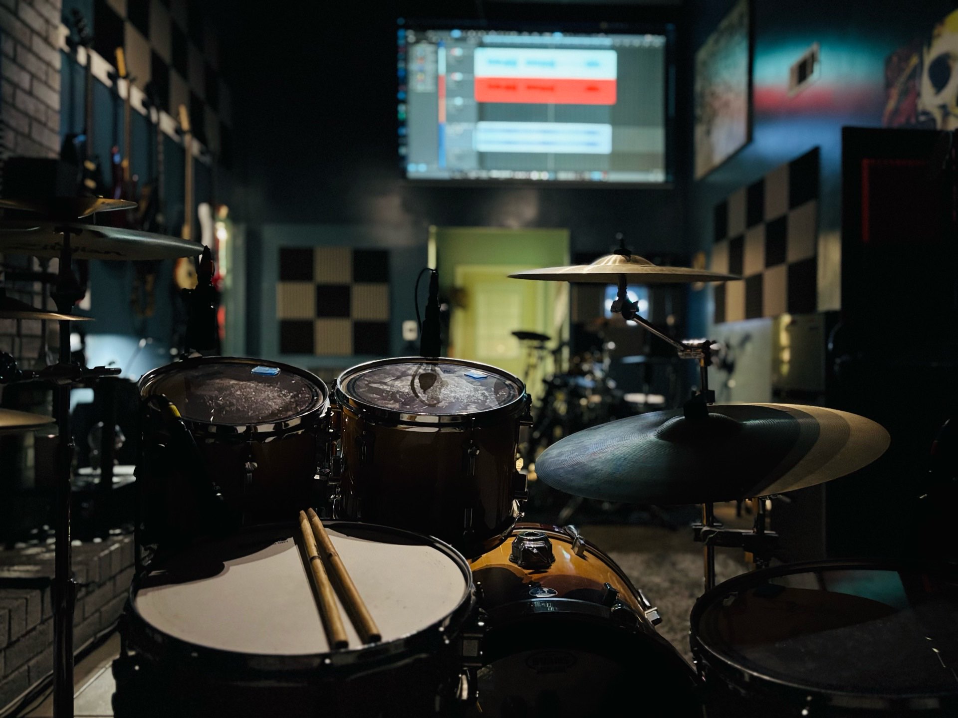 Drum tracking room Fire Wave Sound